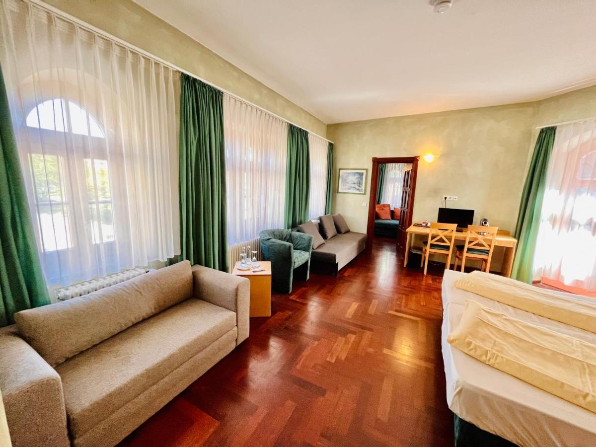Hotel Hoepfner Burghof